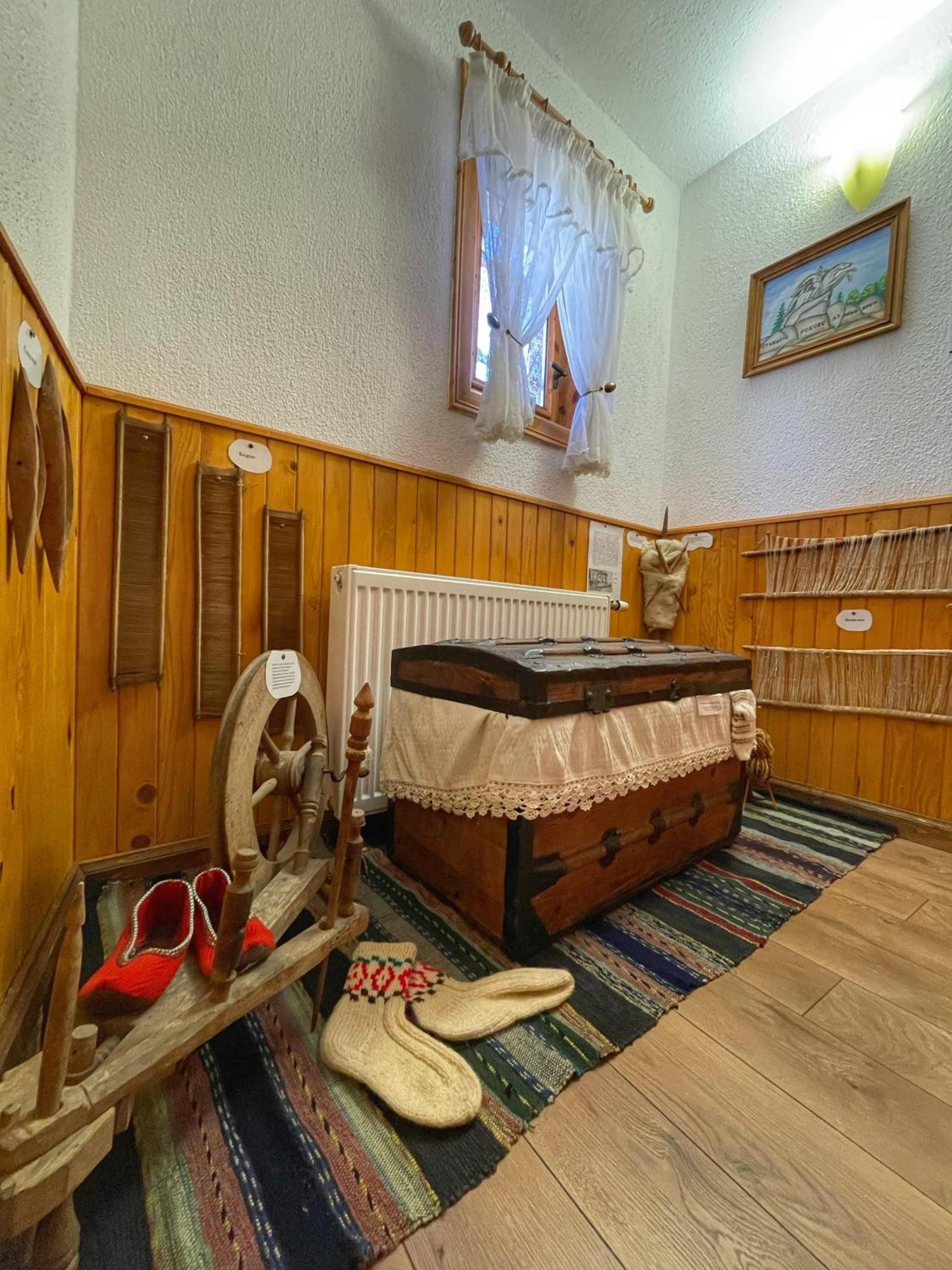 Guest Rooms Colorit Koprivştitsa Dış mekan fotoğraf